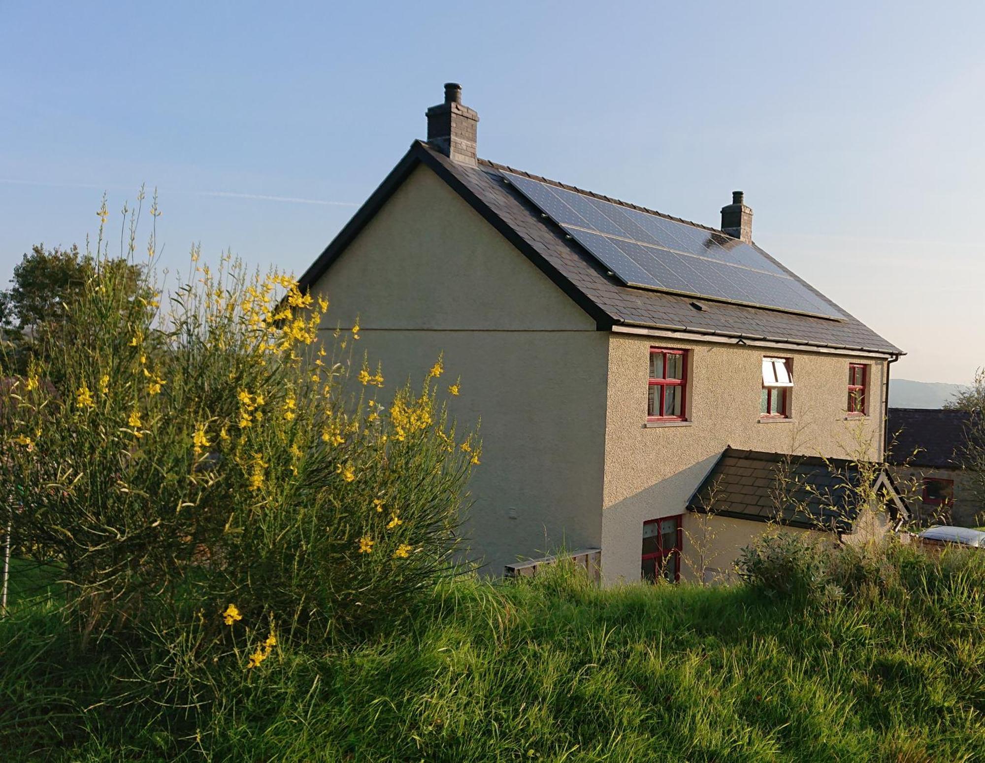 Treberfedd Farm Cottages And Cabins Lampeter Kültér fotó